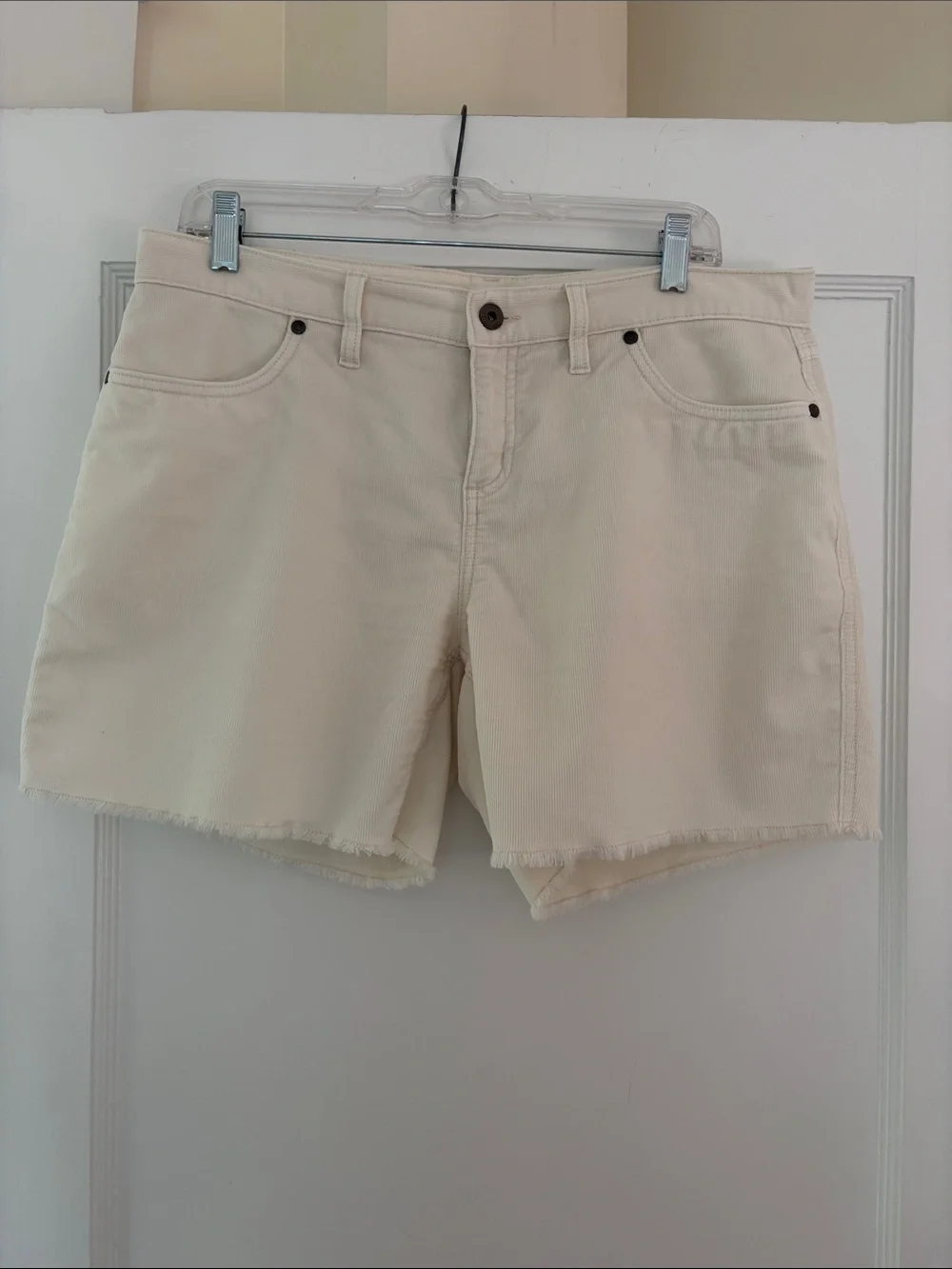 Carve Designs Oahu 6” Cream Shorts Women’s Size 8